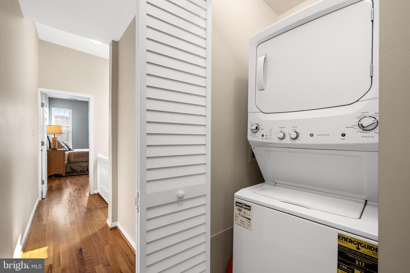 1224 S Hanover Property Photo 32
