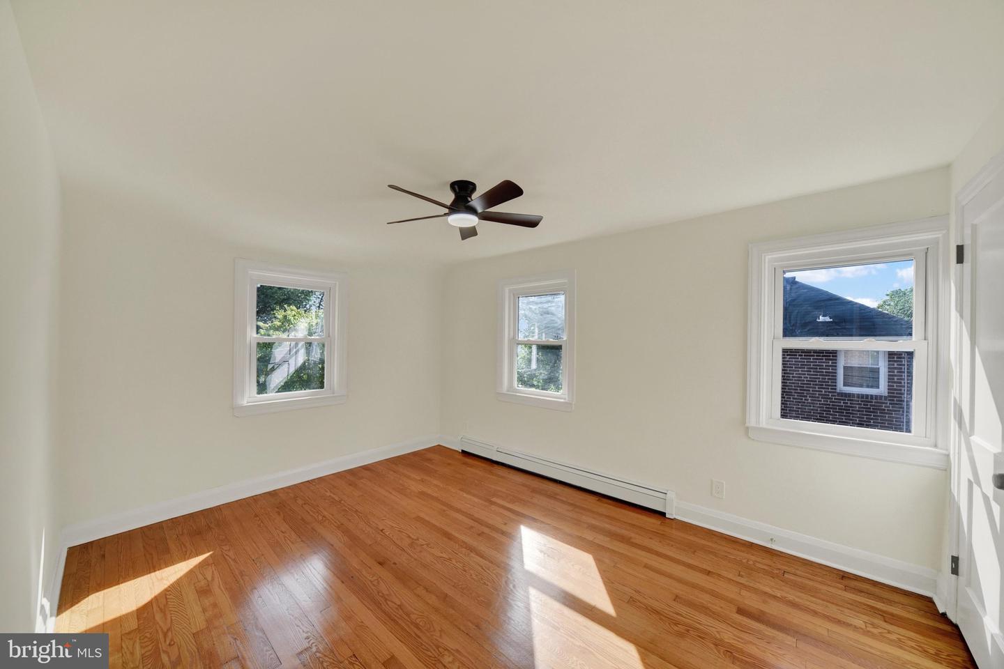 702 Devonshire Rd Property Photo 21