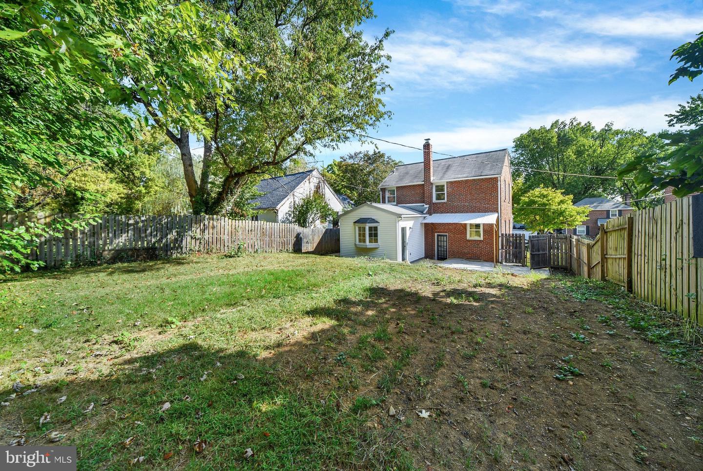 702 Devonshire Rd Property Photo 32