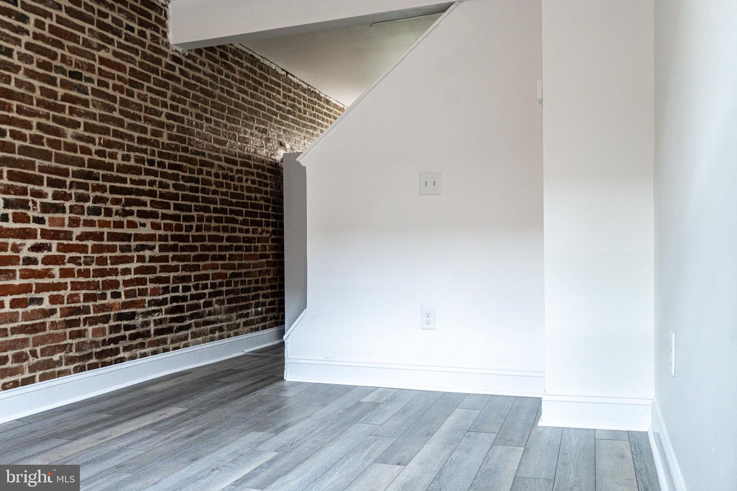 408 George St Property Photo 3