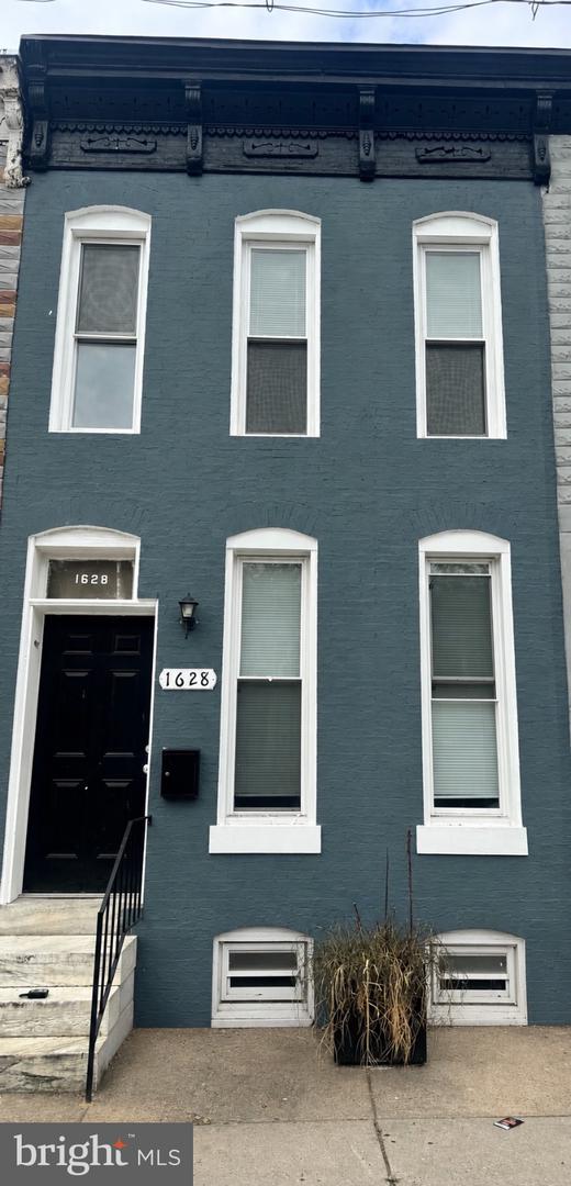 1628 N Wolfe St N Property Photo 1