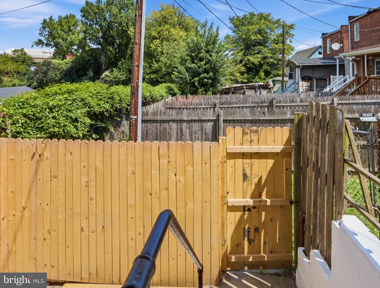 1627 Spence St Property Photo 29