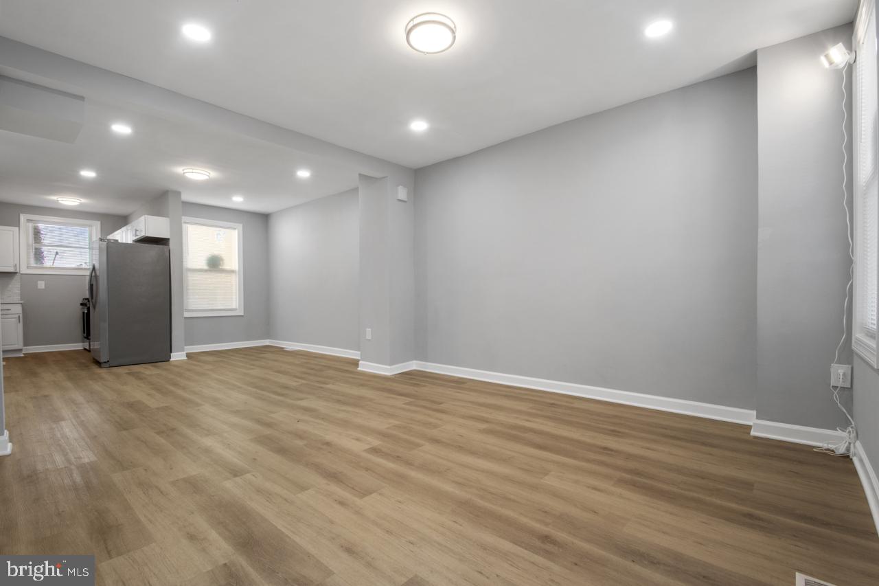 1202 Darley Ave Property Photo 4