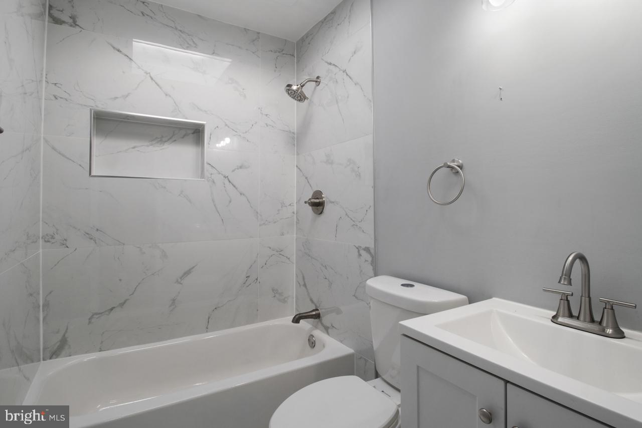 1202 Darley Ave Property Photo 13