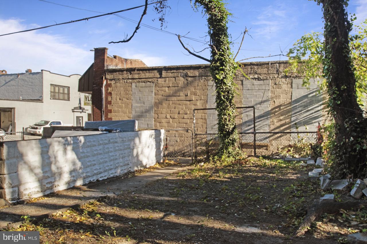 1202 Darley Ave Property Photo 16