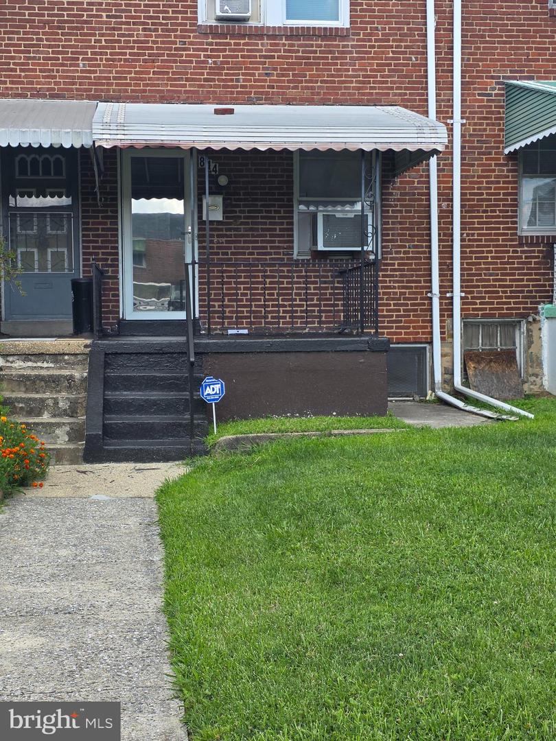 814 E Cold Spring Ln Property Photo 15