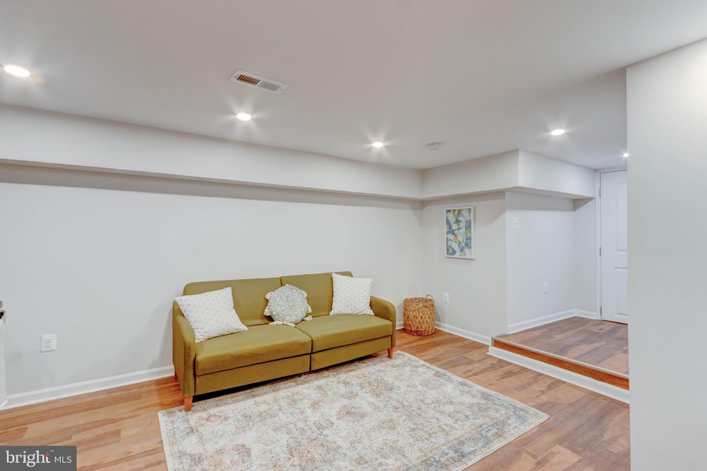 2414 Callow Ave Property Photo 36