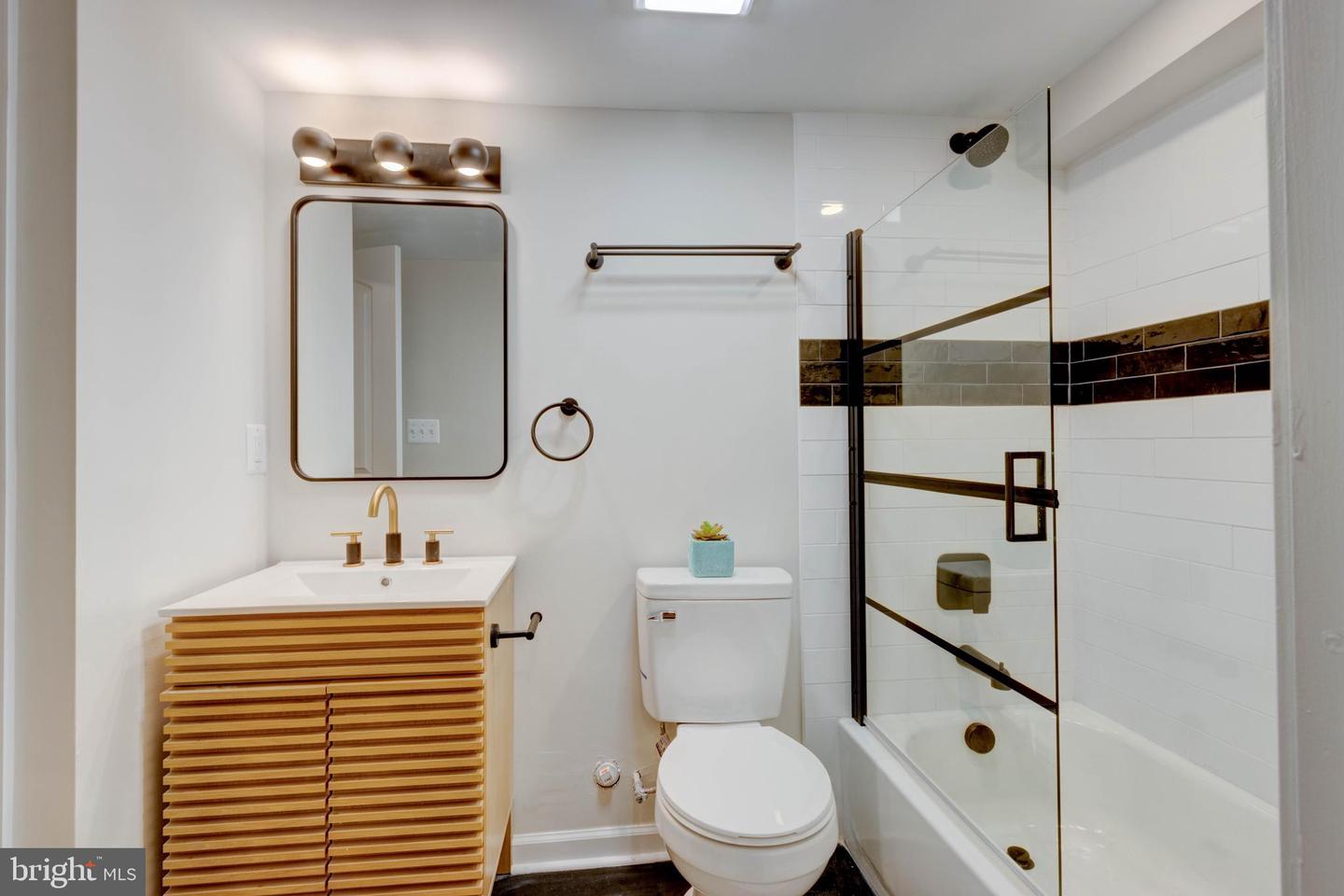 2414 Callow Ave Property Photo 41