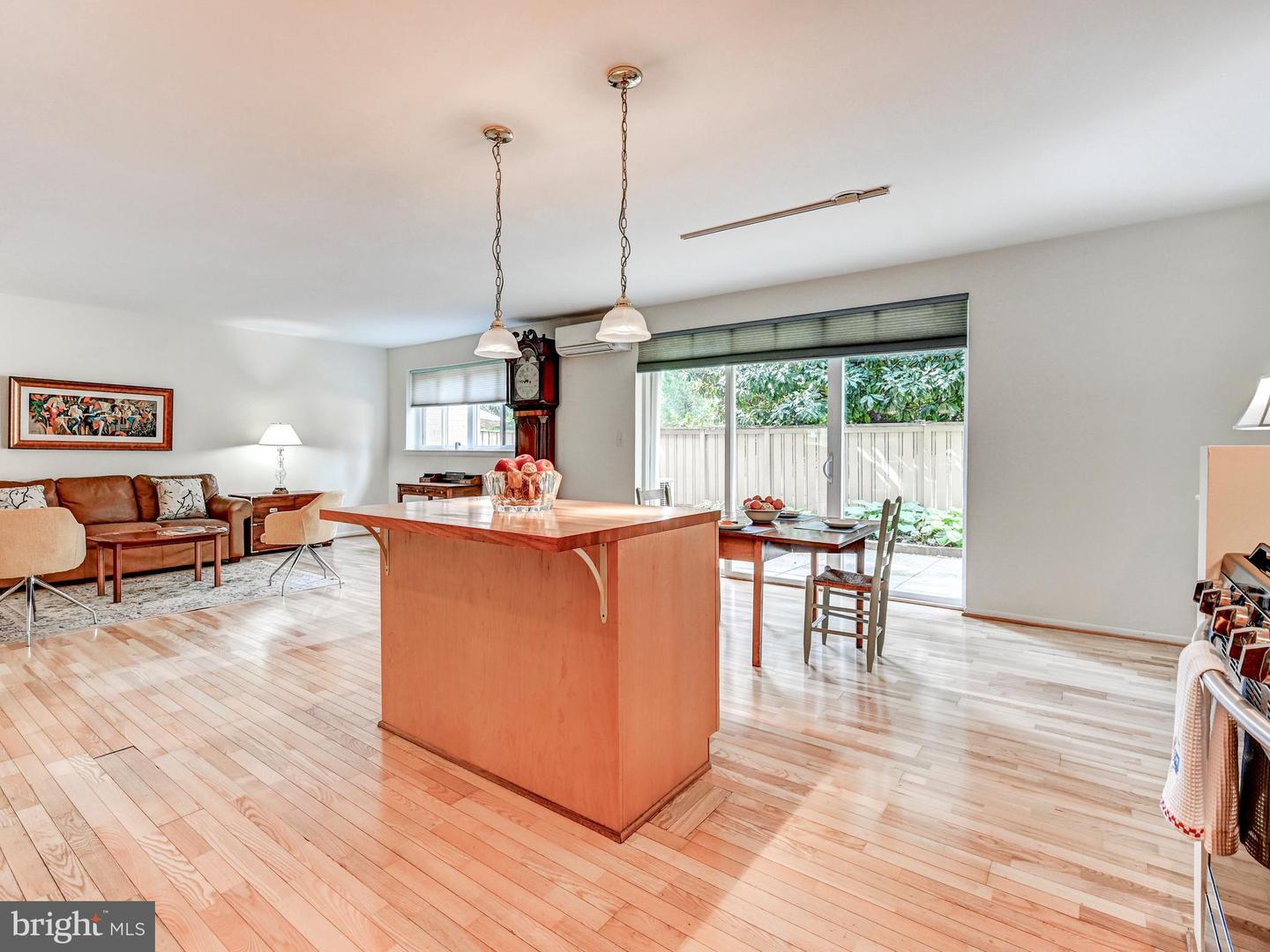 19 Hamill Rd #19a Property Photo 15