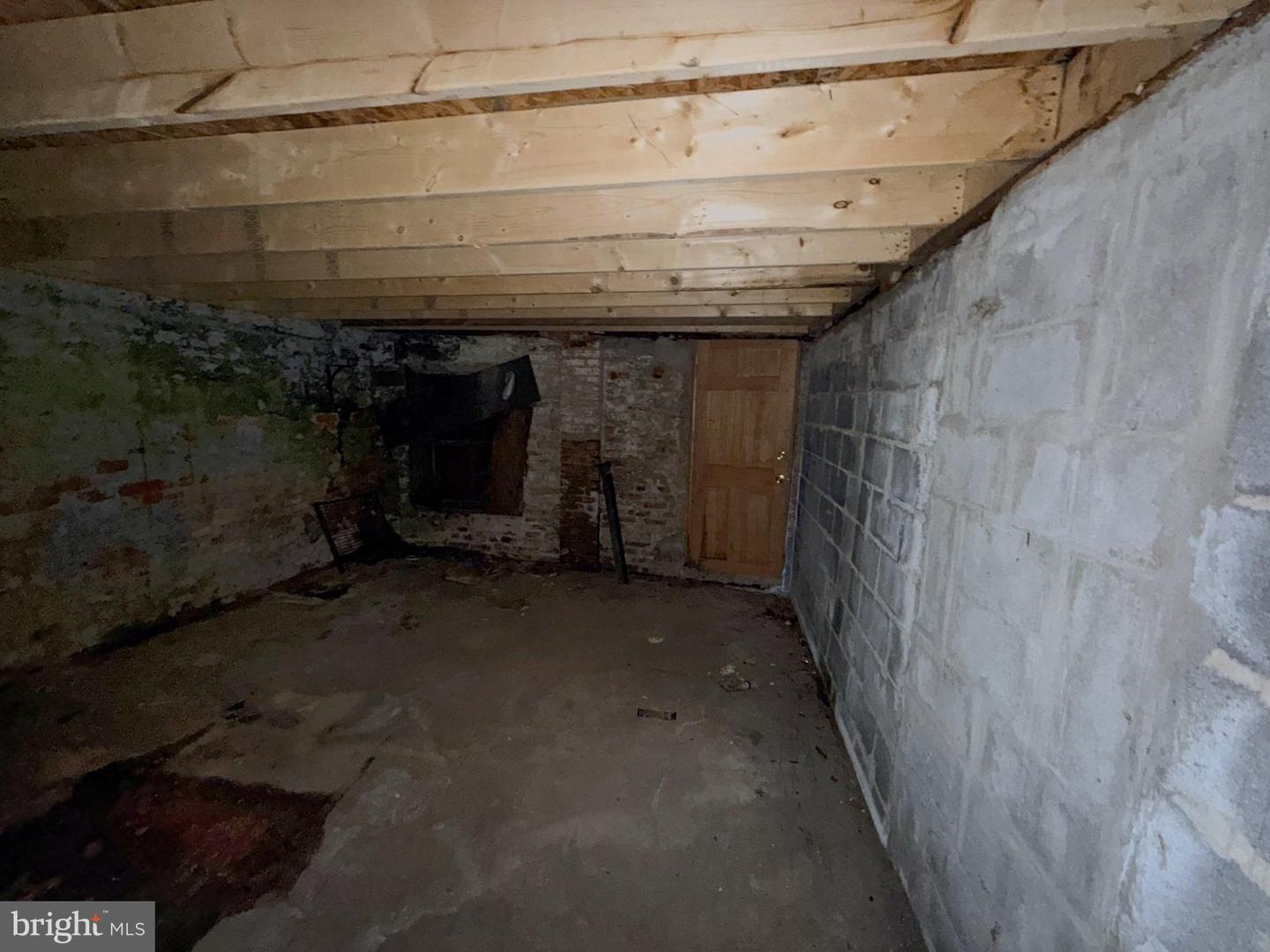 1909 Frederick Ave Property Photo 27