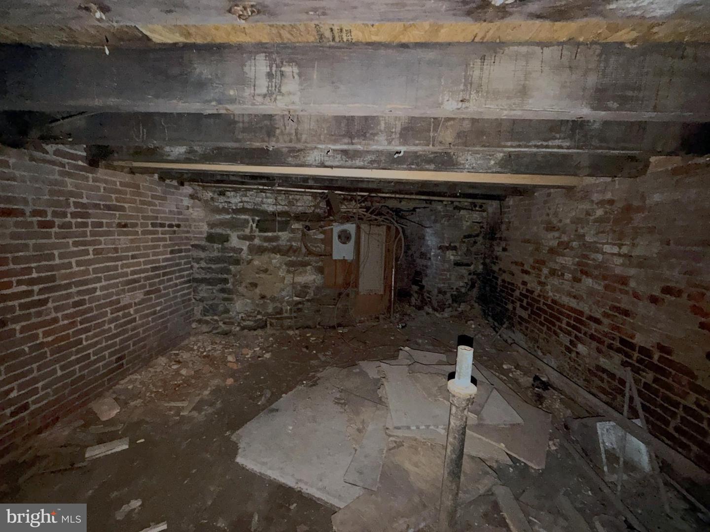 1909 Frederick Ave Property Photo 29