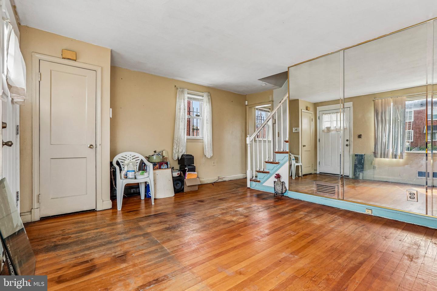 3748 Ravenwood Ave Property Photo 4