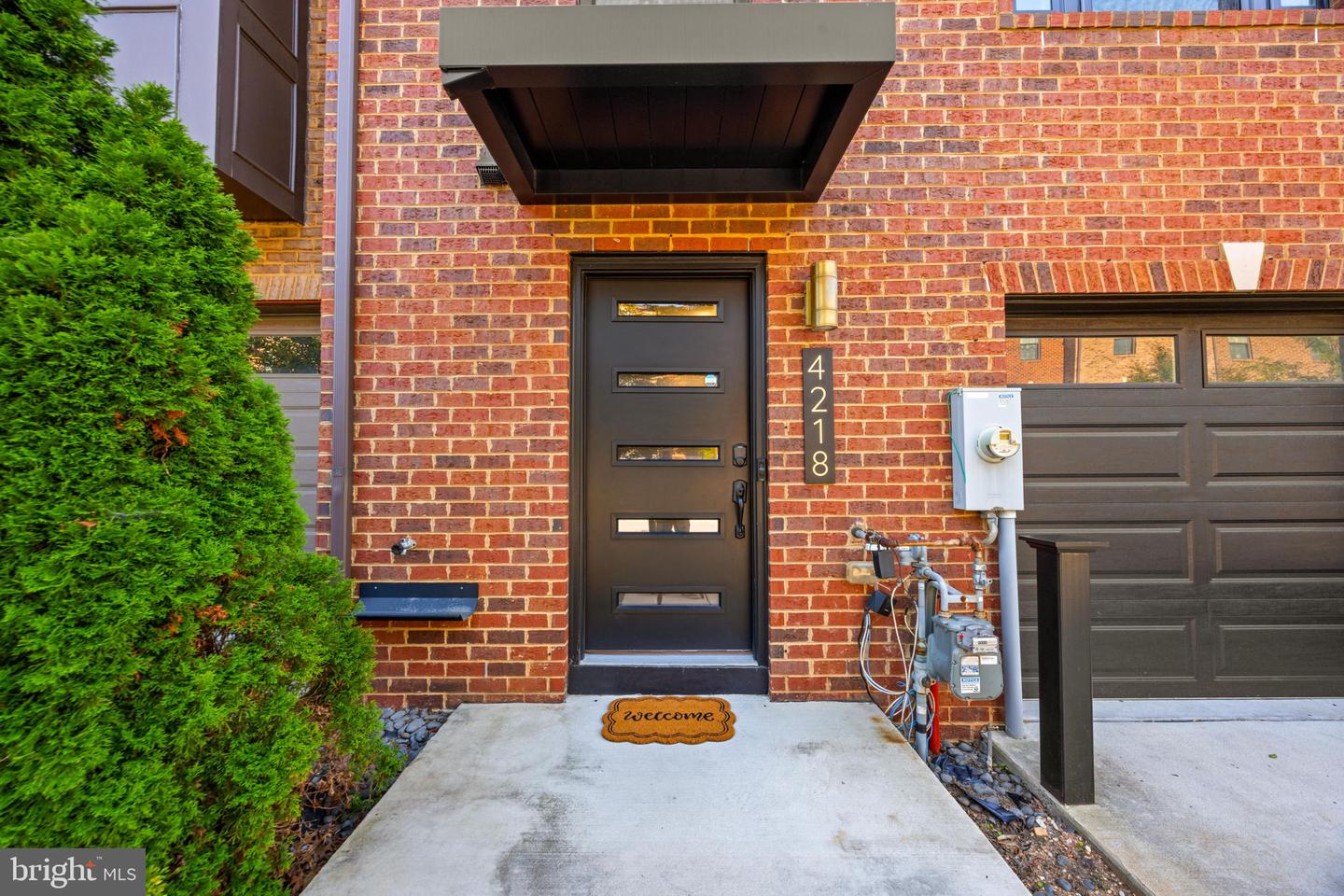 4218 Skyview Property Photo 4