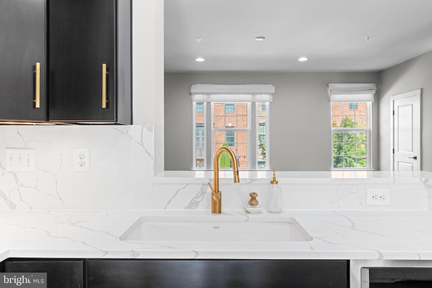4218 Skyview Property Photo 11