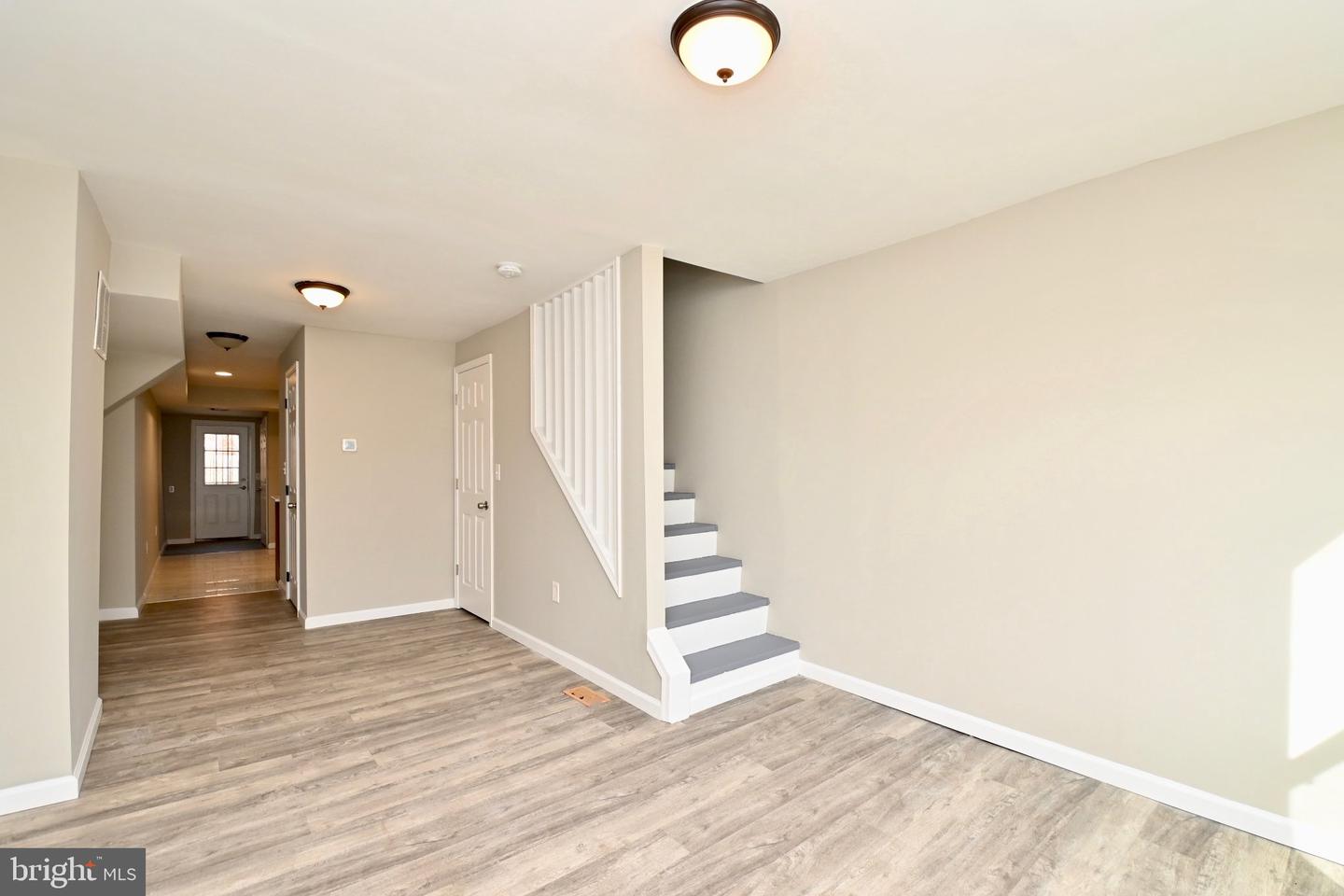 926 Washington Blvd Property Photo 5