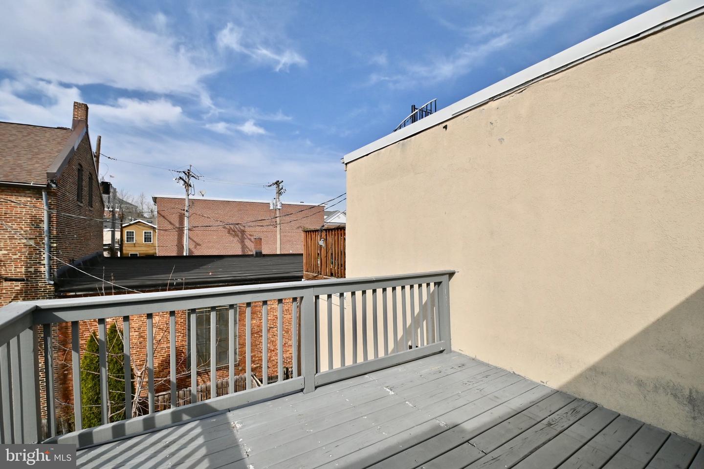 926 Washington Blvd Property Photo 27