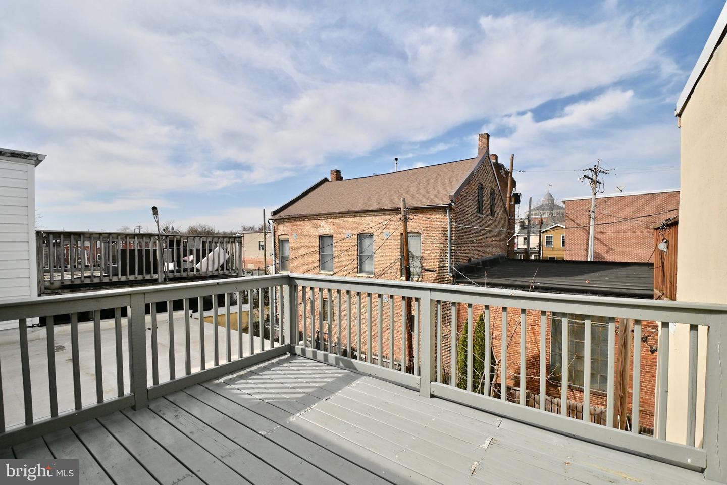 926 Washington Blvd Property Photo 28