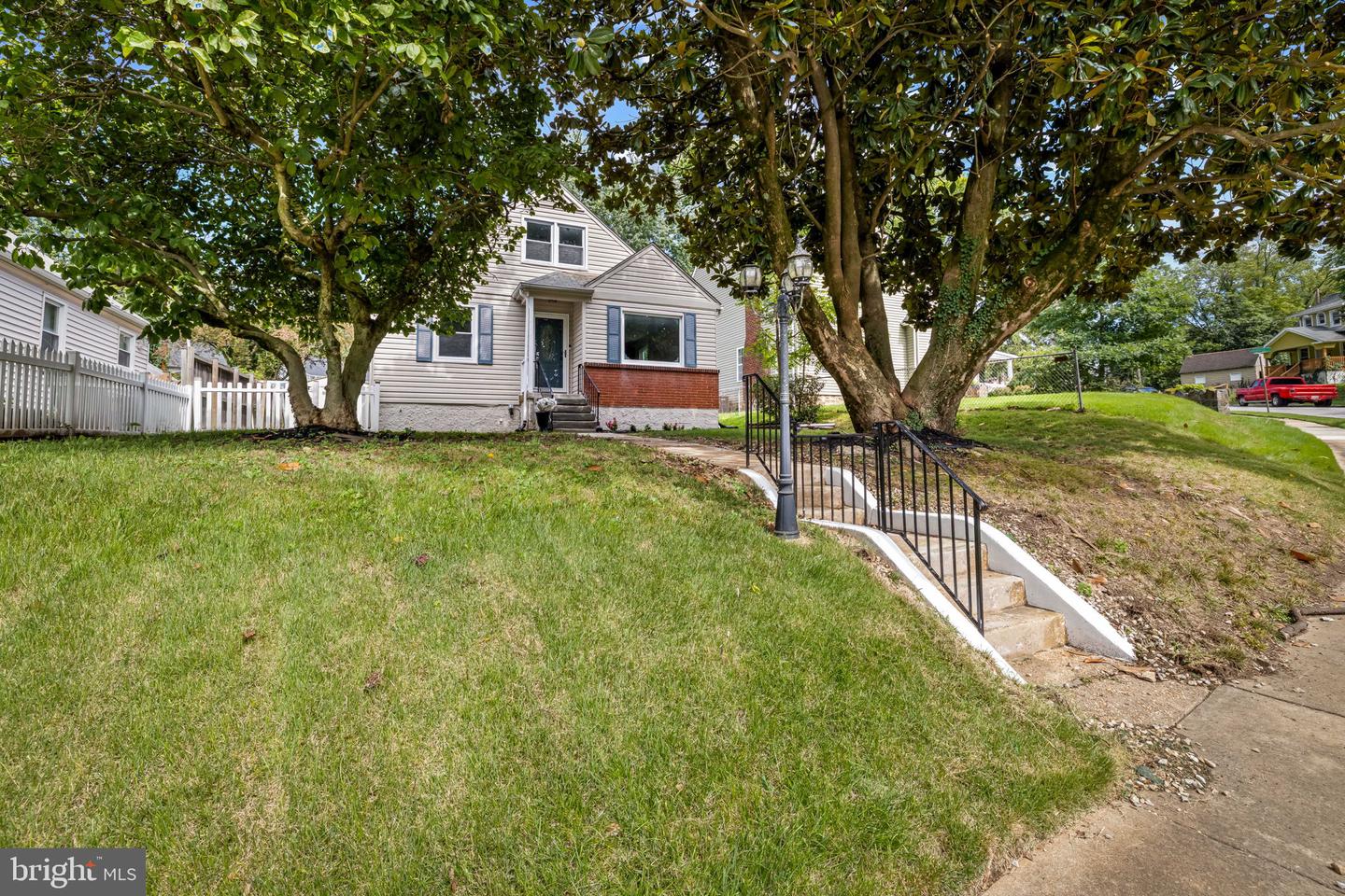 5522 Bosworth Ave Property Photo 2