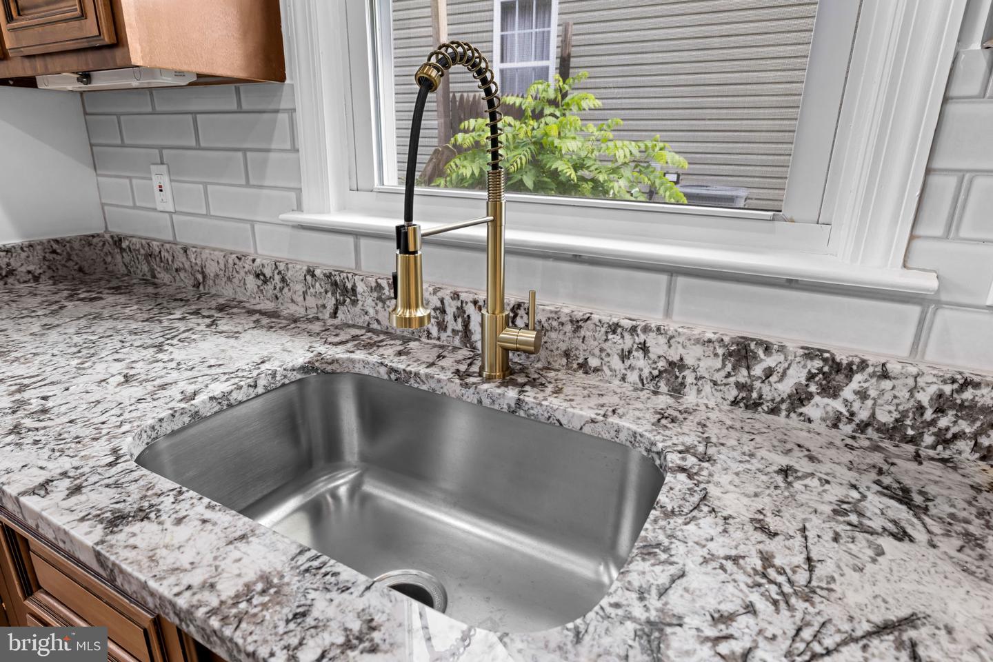 5522 Bosworth Ave Property Photo 12