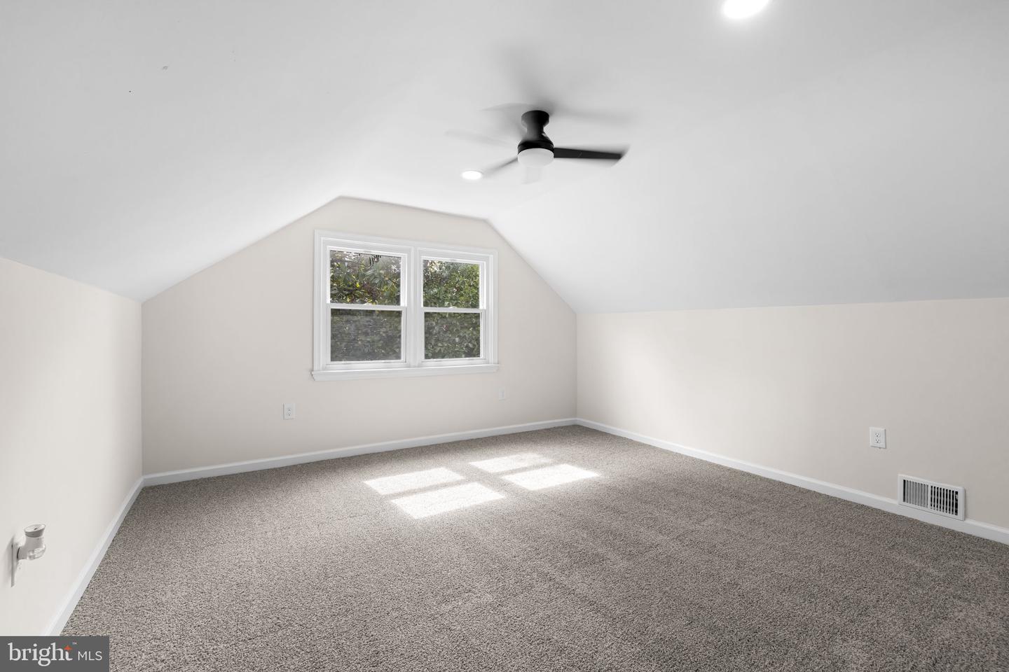 5522 Bosworth Ave Property Photo 22