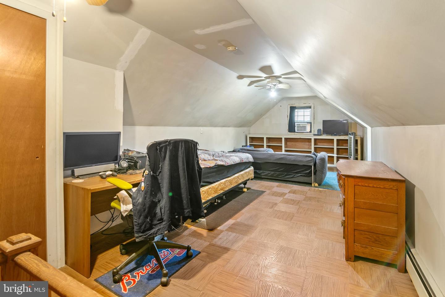 7115 Chambers Rd Property Photo 17