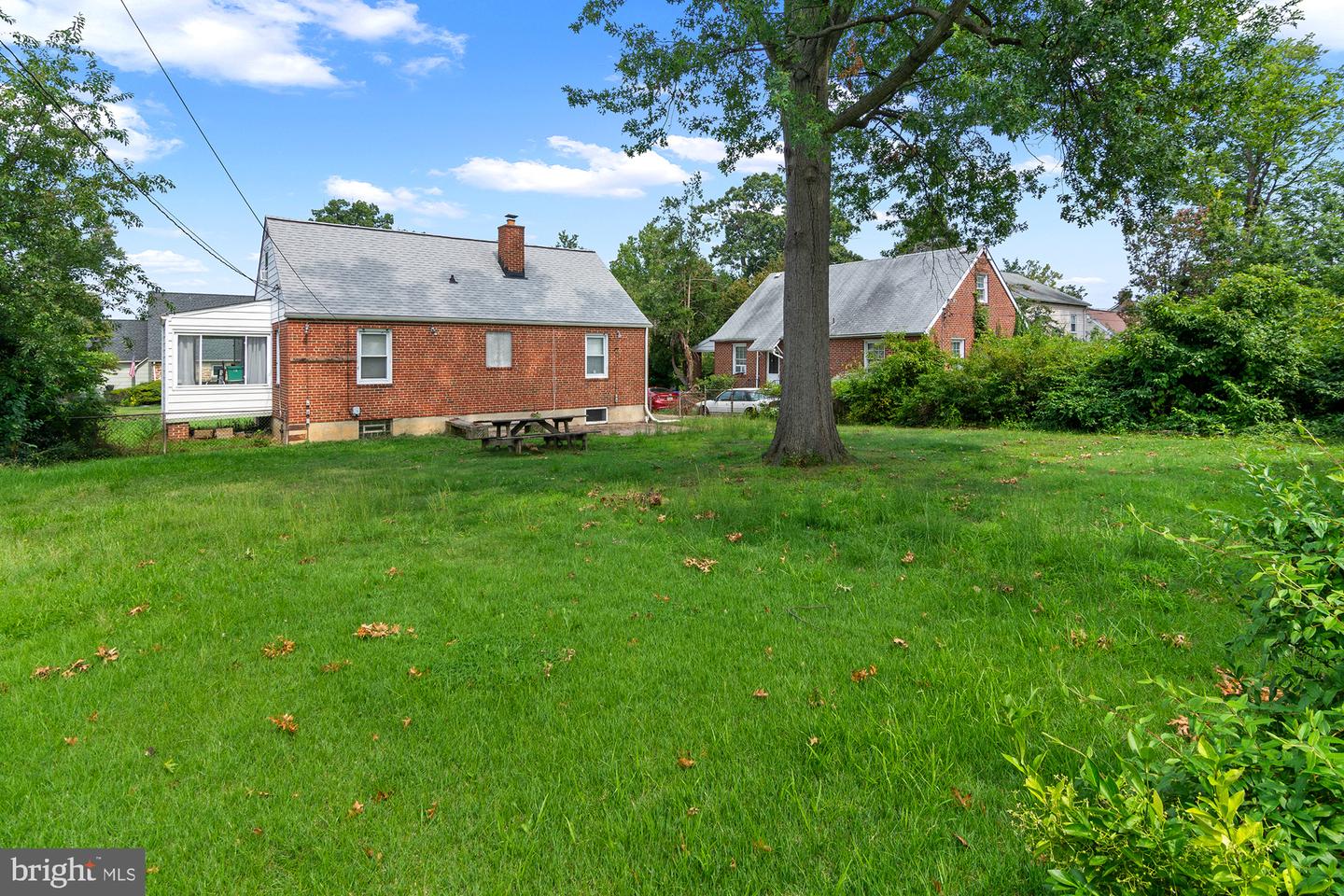 7115 Chambers Rd Property Photo 30