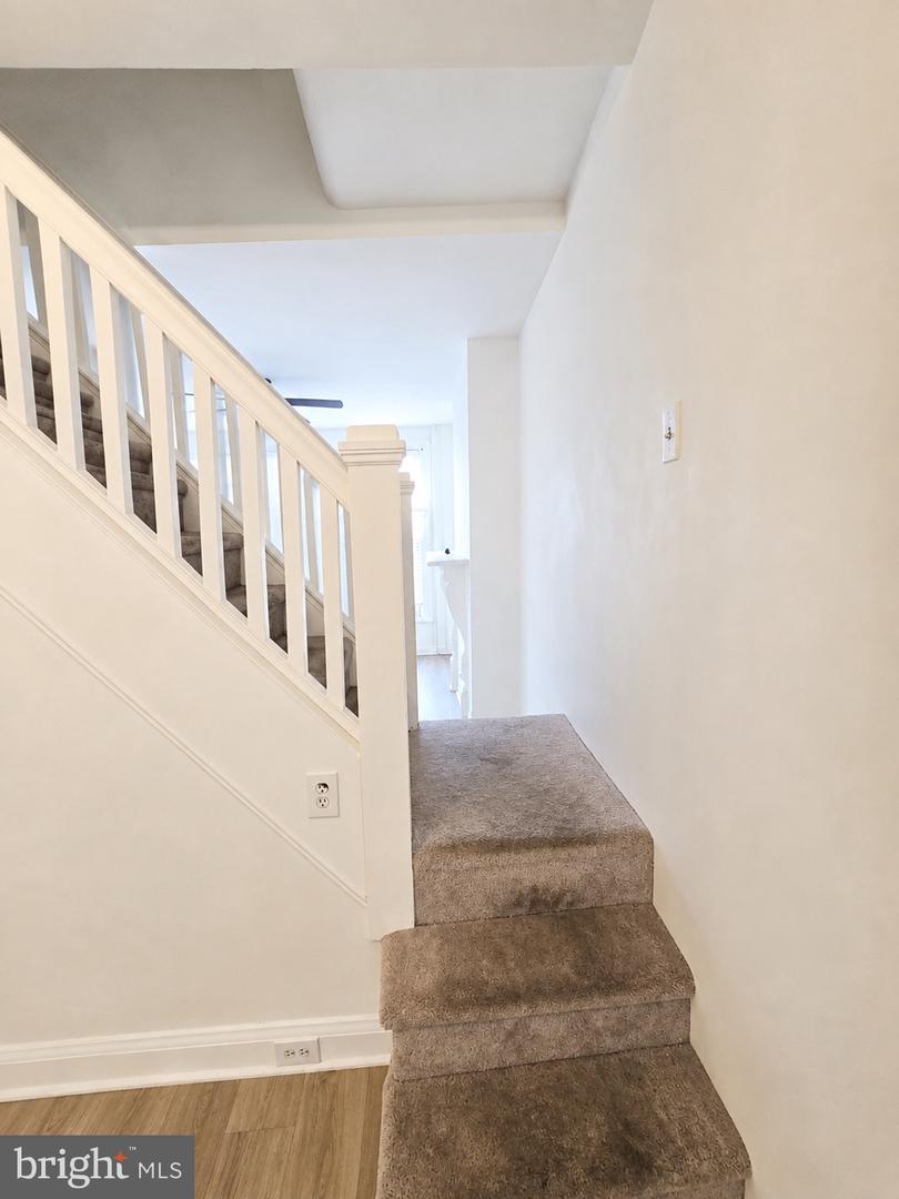 2810 Miles Ave Property Photo 8