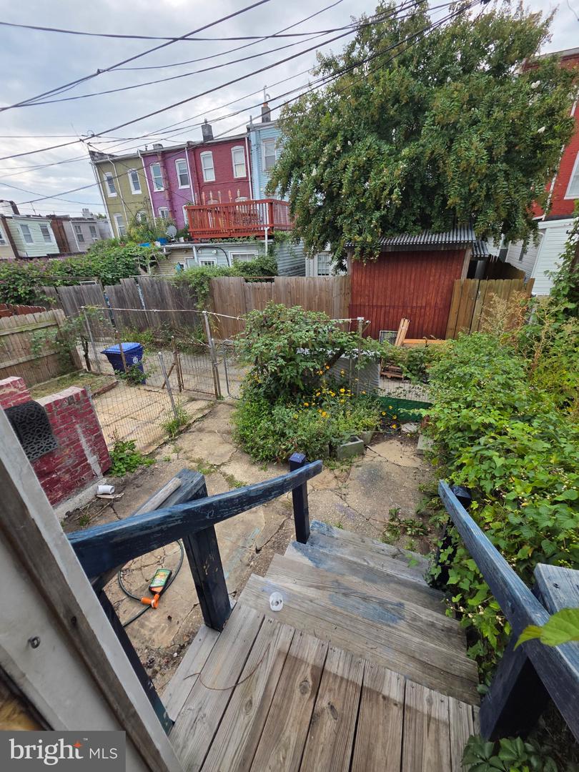 2810 Miles Ave Property Photo 16