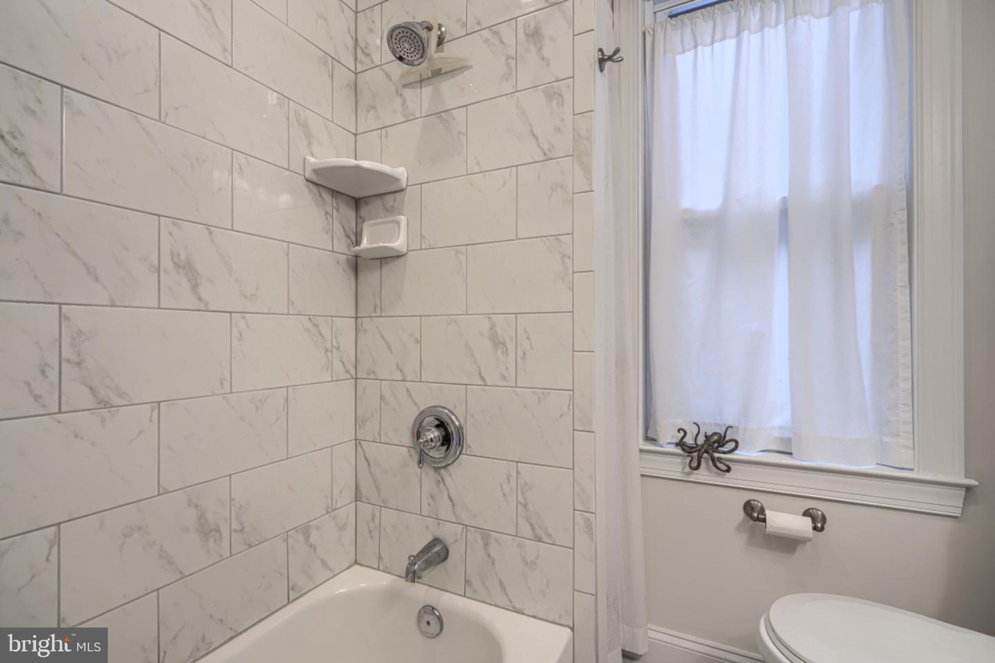 2710 N Calvert St Property Photo 37