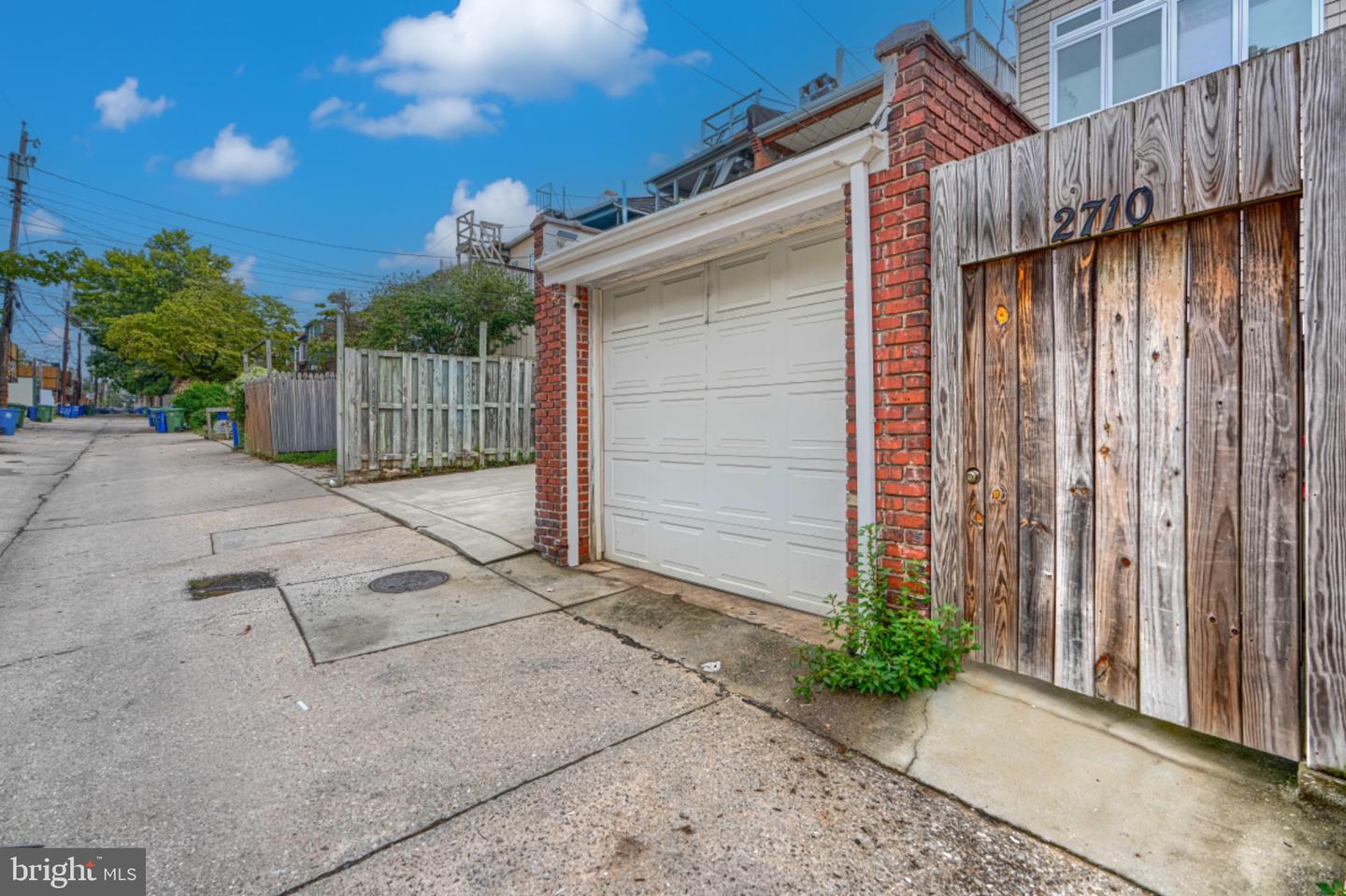 2710 N Calvert St Property Photo 47