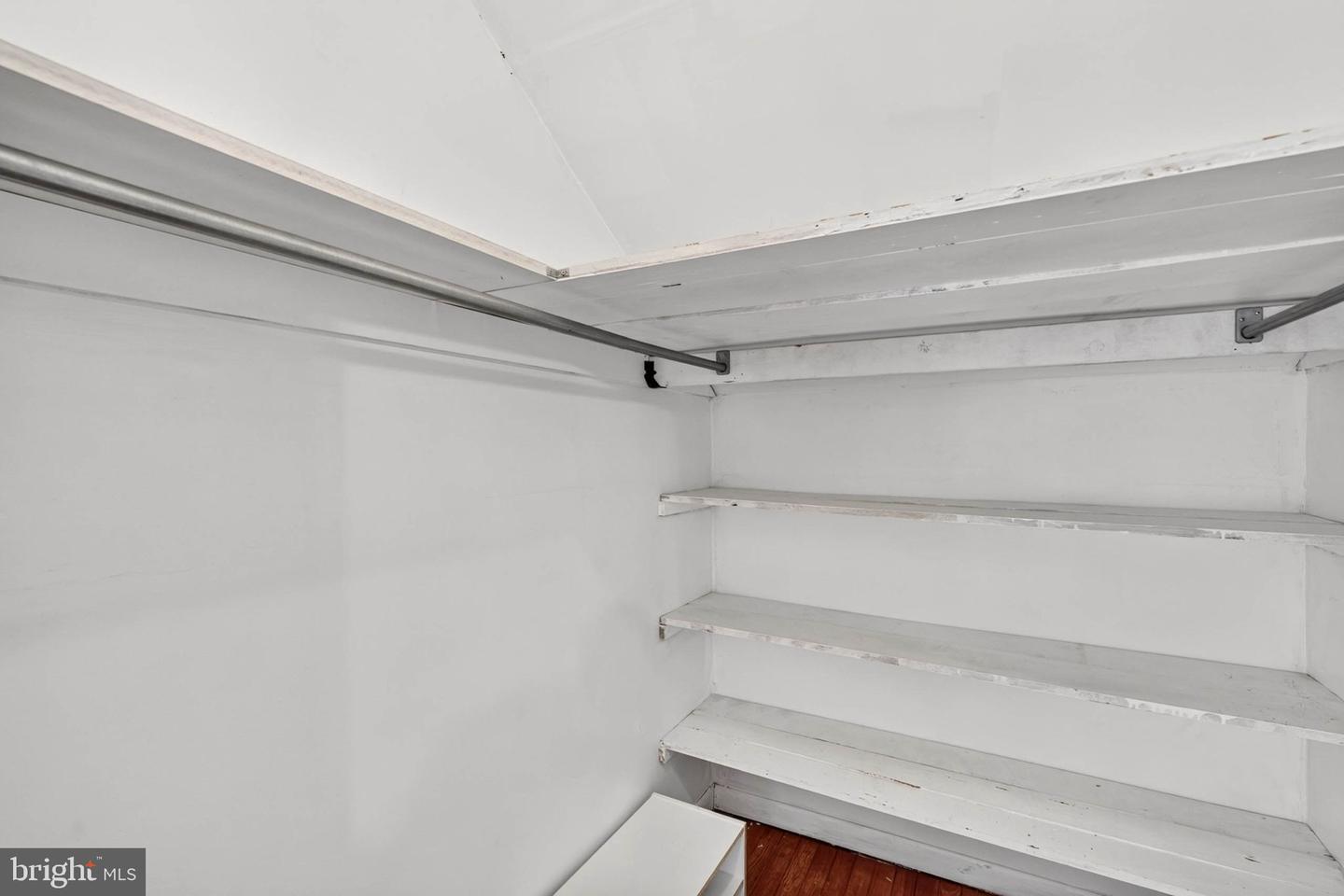 3101 Clearview Ave Property Photo 20
