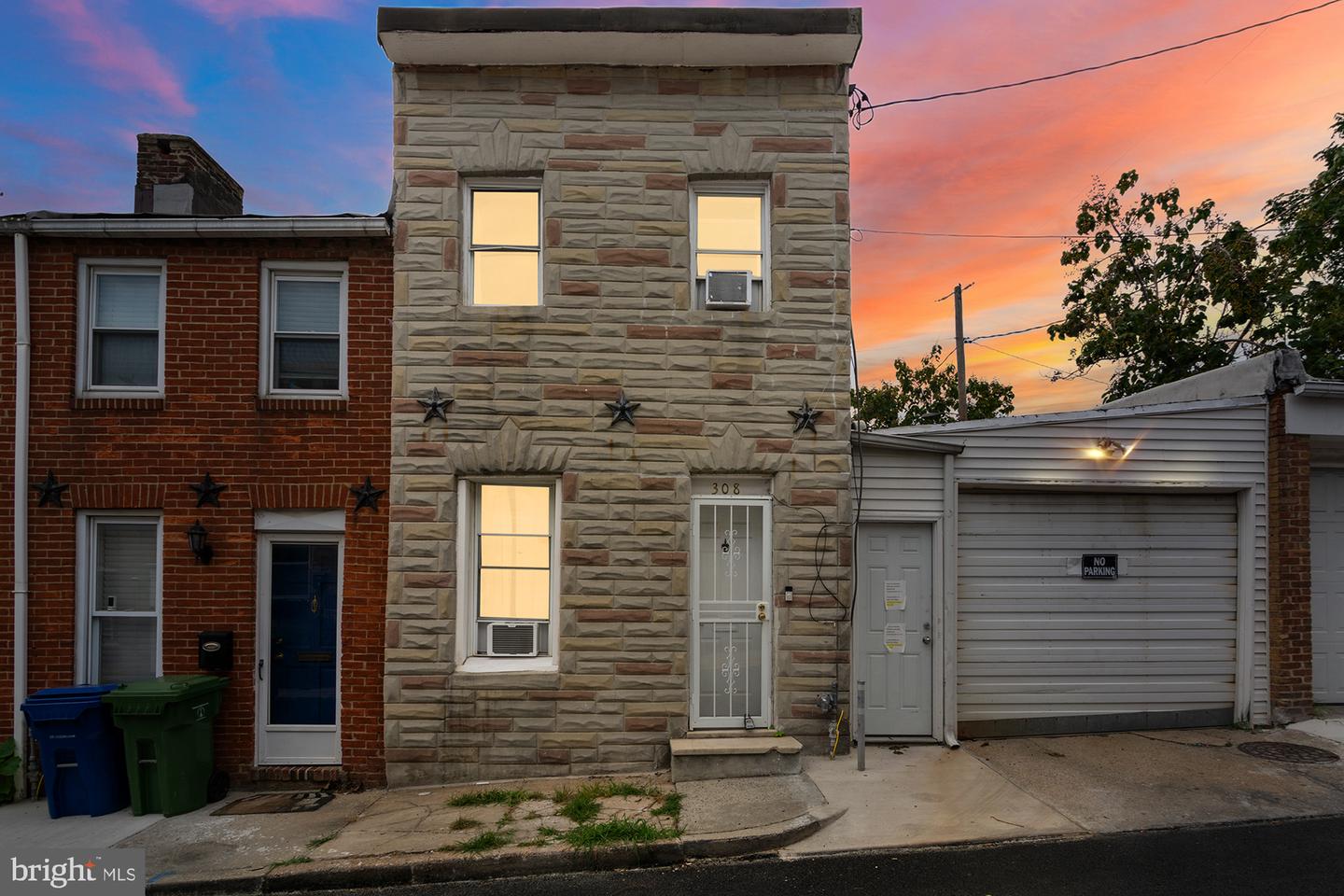 308 S CASTLE ST Property Photo 1