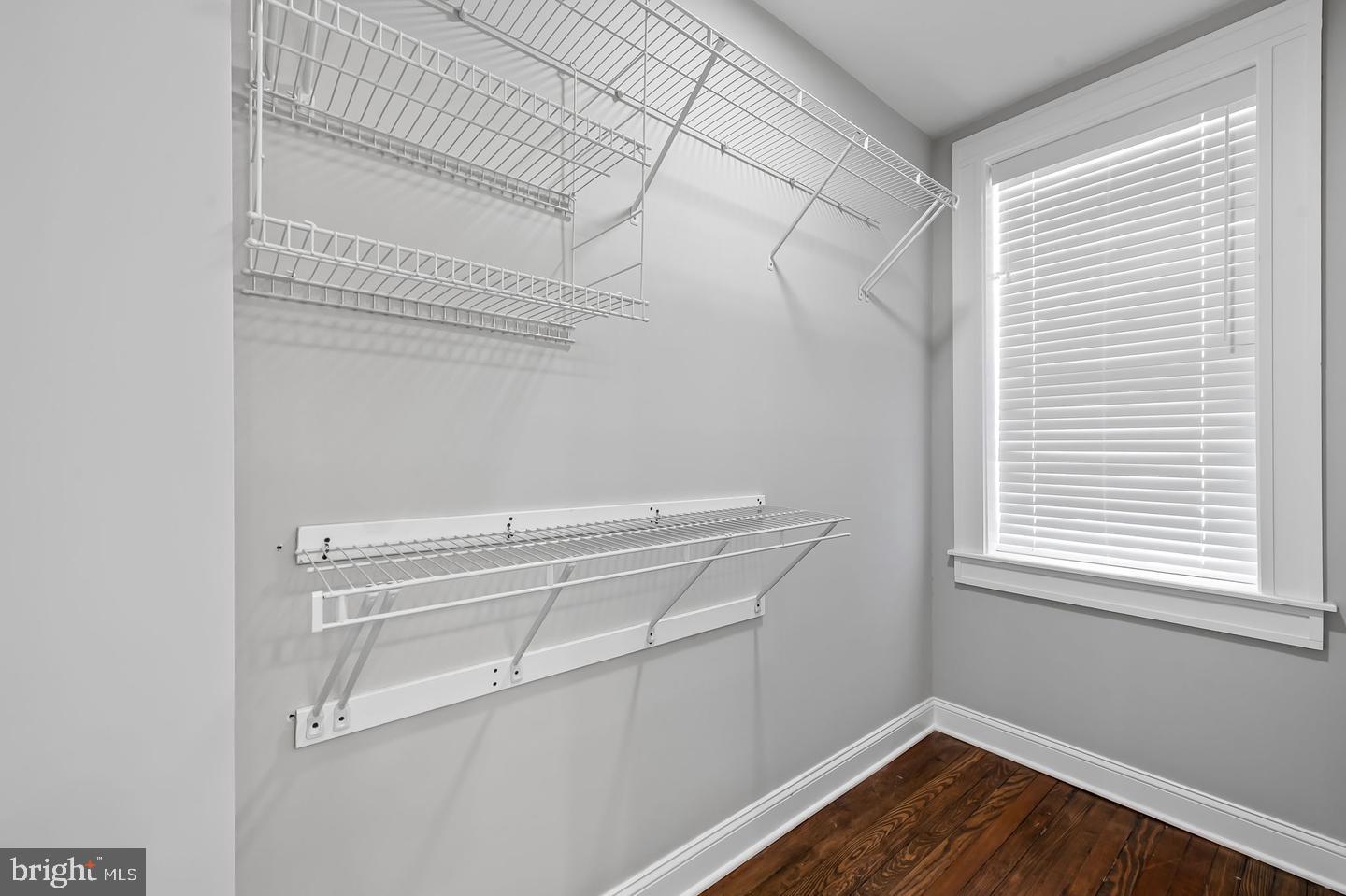 609 Grundy St Property Photo 23