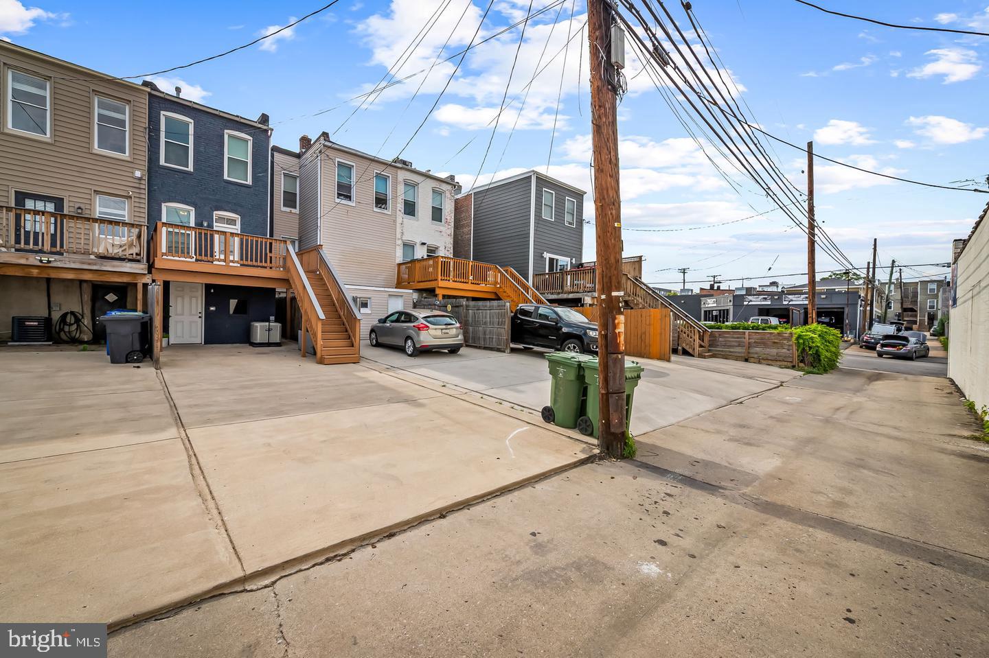 609 Grundy St Property Photo 40