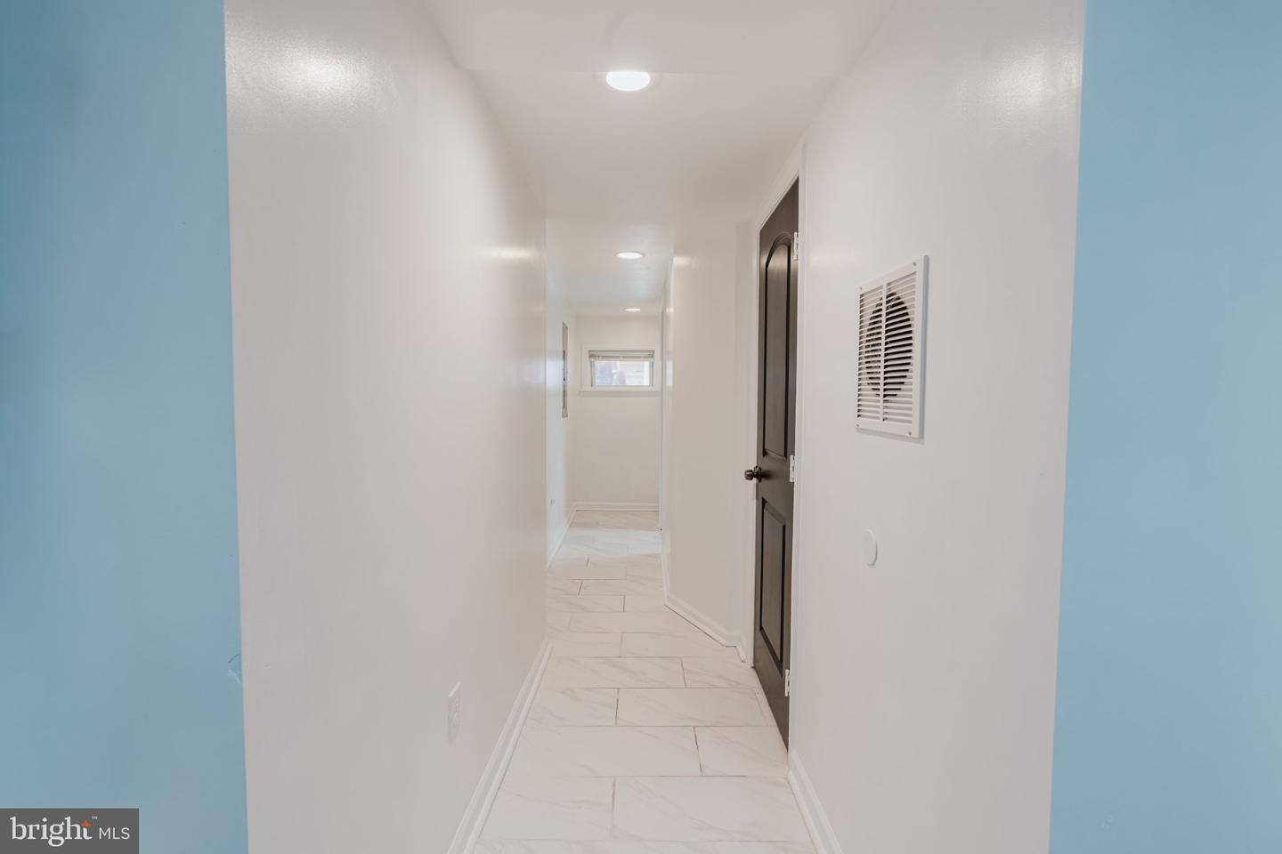 1639 N Spring St Property Photo 11