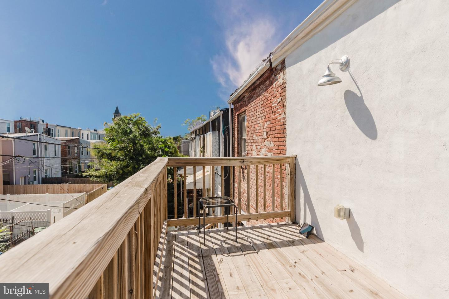 1639 N Spring St Property Photo 25