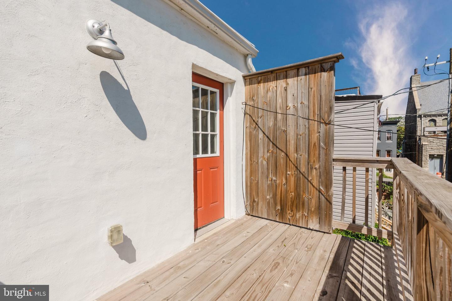 1639 N Spring St Property Photo 26