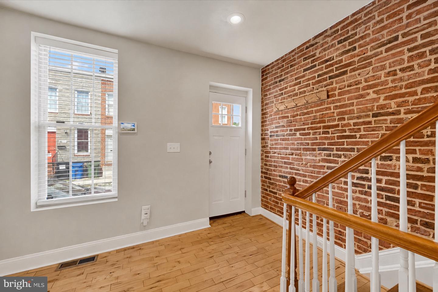 803 Mangold St Property Photo 3