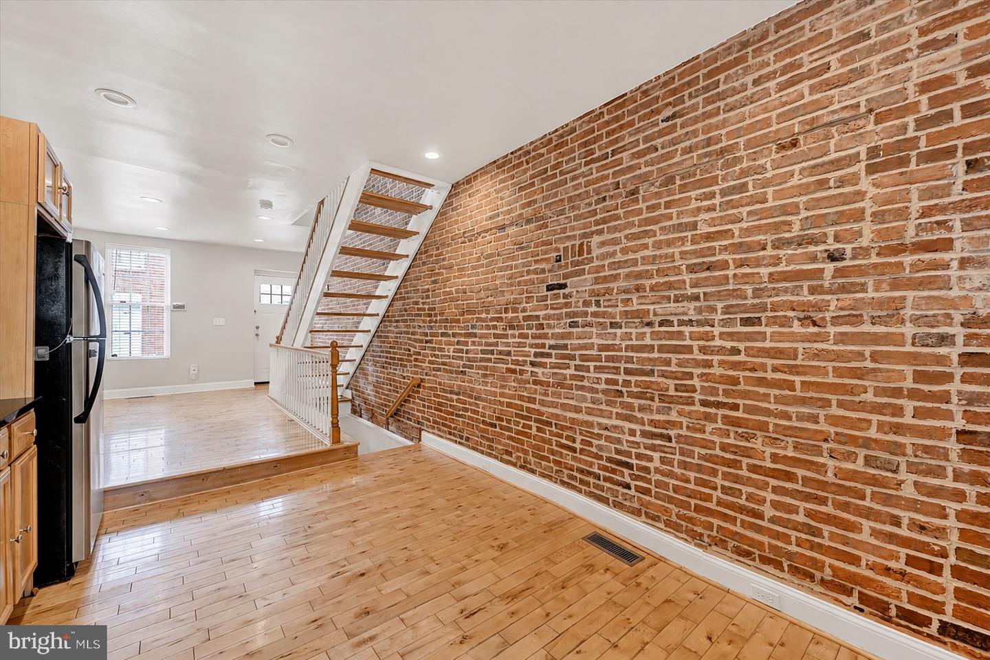 803 Mangold St Property Photo 12
