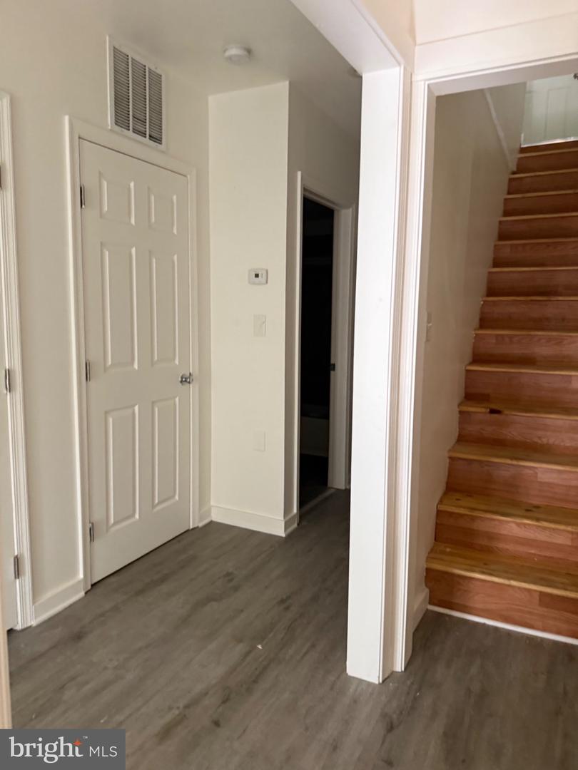 1116 Harlem Property Photo 17
