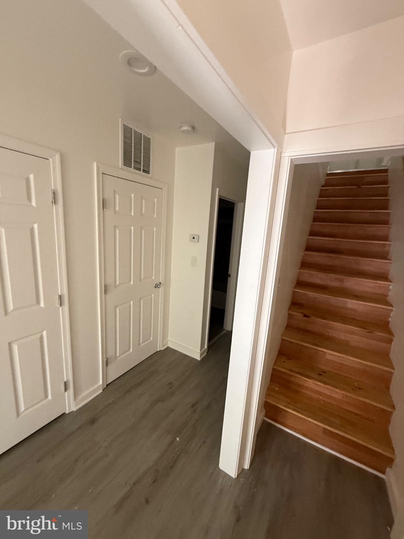 1116 Harlem Property Photo 18