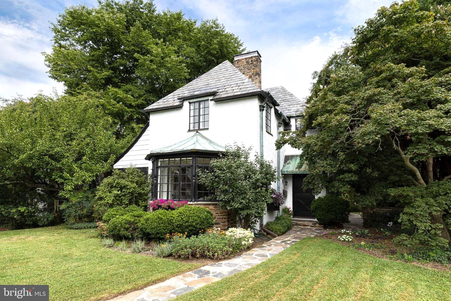 304 Taplow Rd Property Photo 1