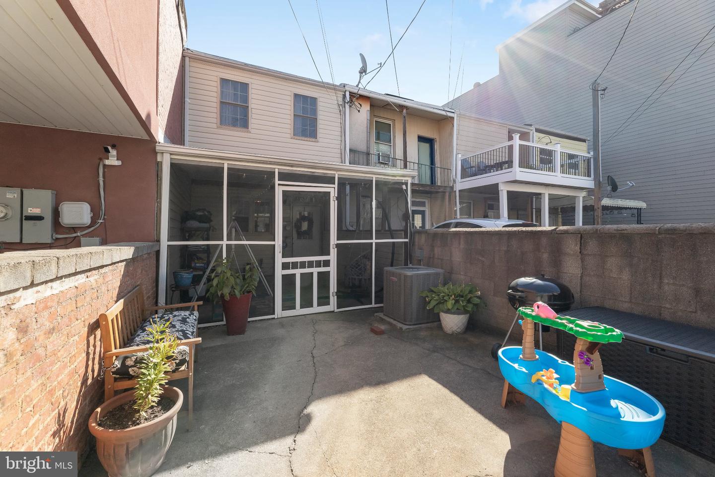 902 Fagley St Property Photo 31