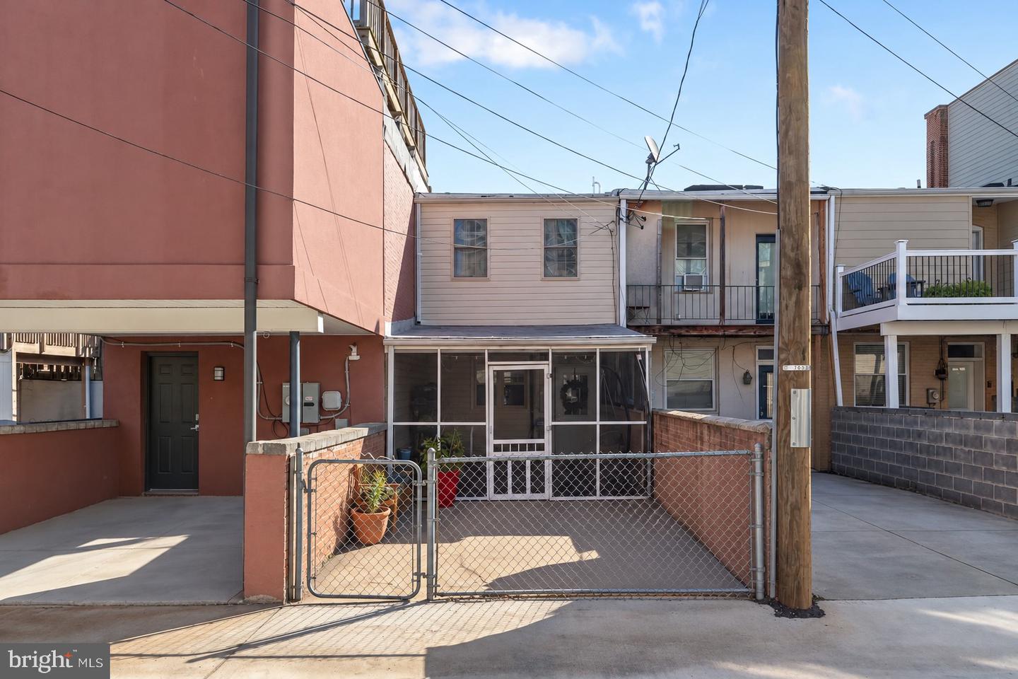 902 Fagley St Property Photo 33