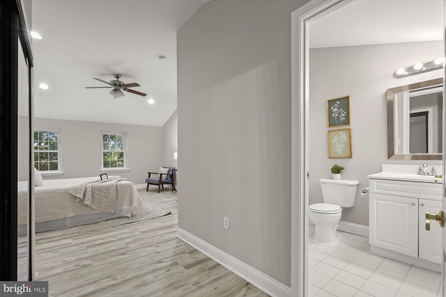 2025 Eastern Ave Property Photo 12