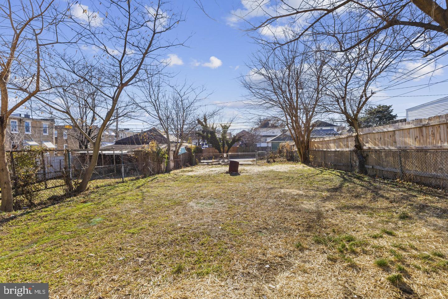 507 Washburn Ave Property Photo 22