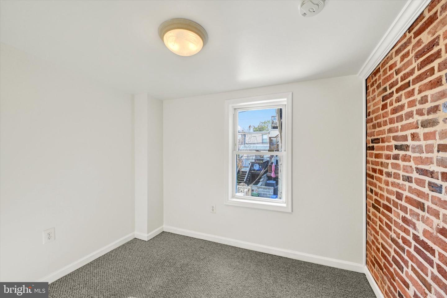 923 S Curley St Property Photo 12