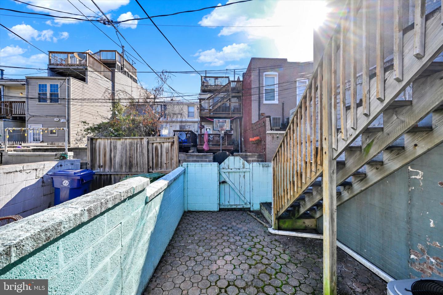 923 S Curley St Property Photo 17