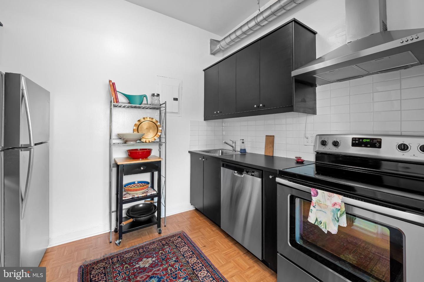 3601 Greenway #207 Property Photo 12