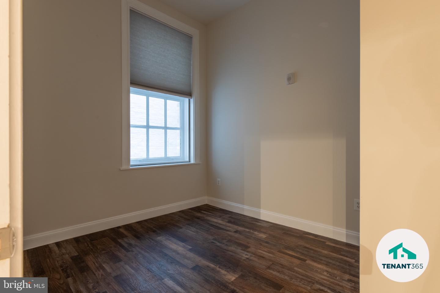 8 E Fayette St Property Photo 25